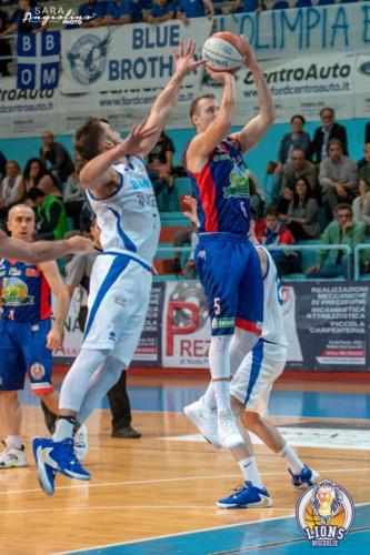 Lions - Matera 97-83 00100