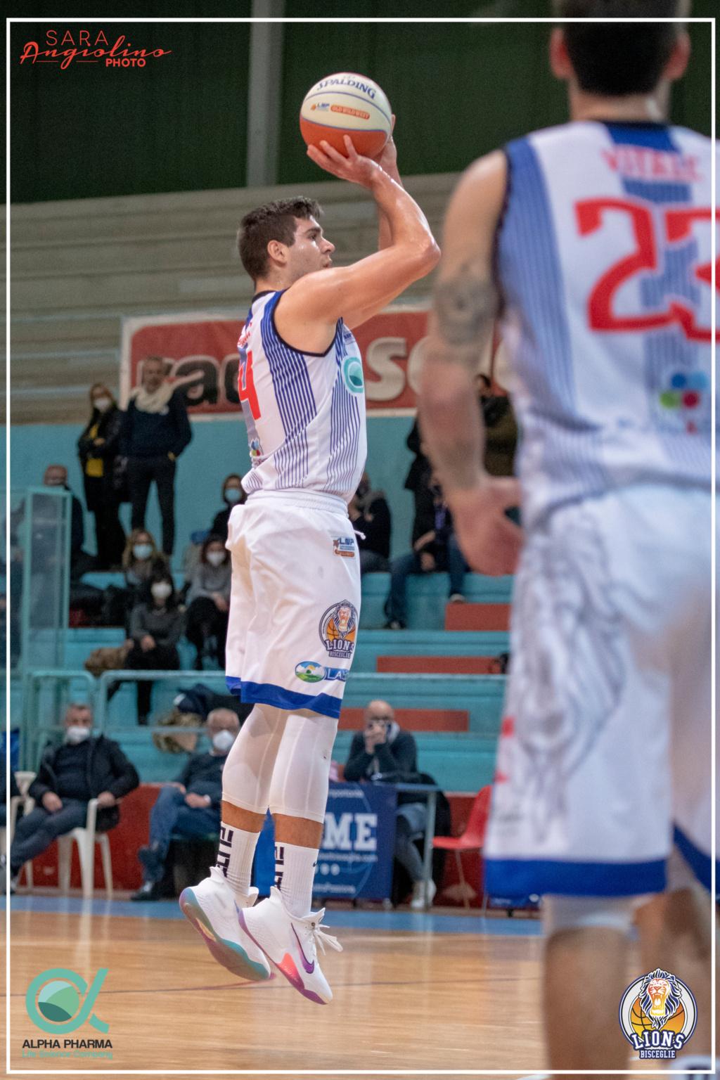 Lions - Monopoli 71-58 00102 (FILEminimizer)